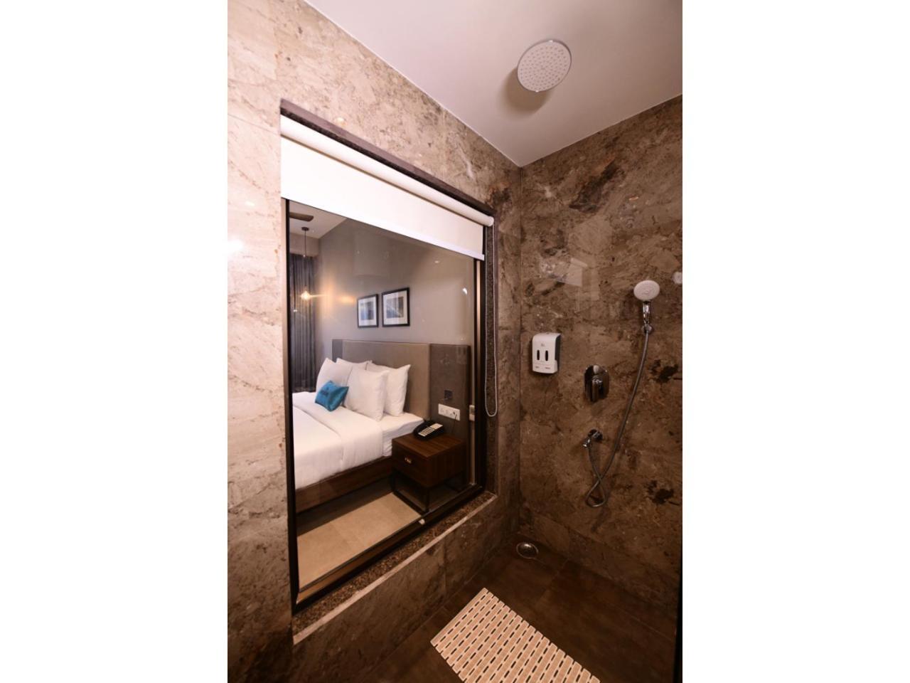 Belvedere Suites Greater Noida Zewnętrze zdjęcie